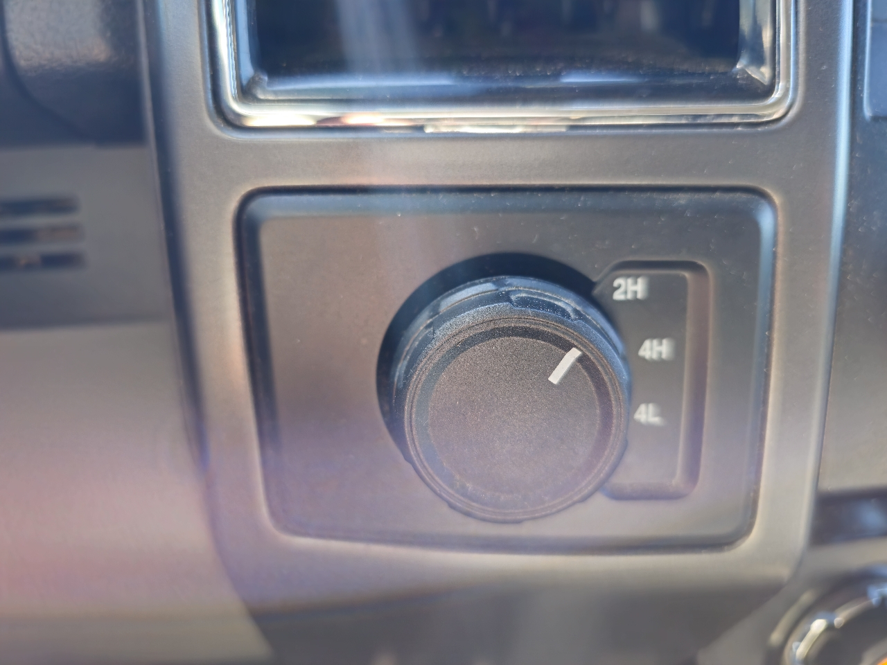 Ford F-150 4WD SuperCrew 145" XLT 2020
