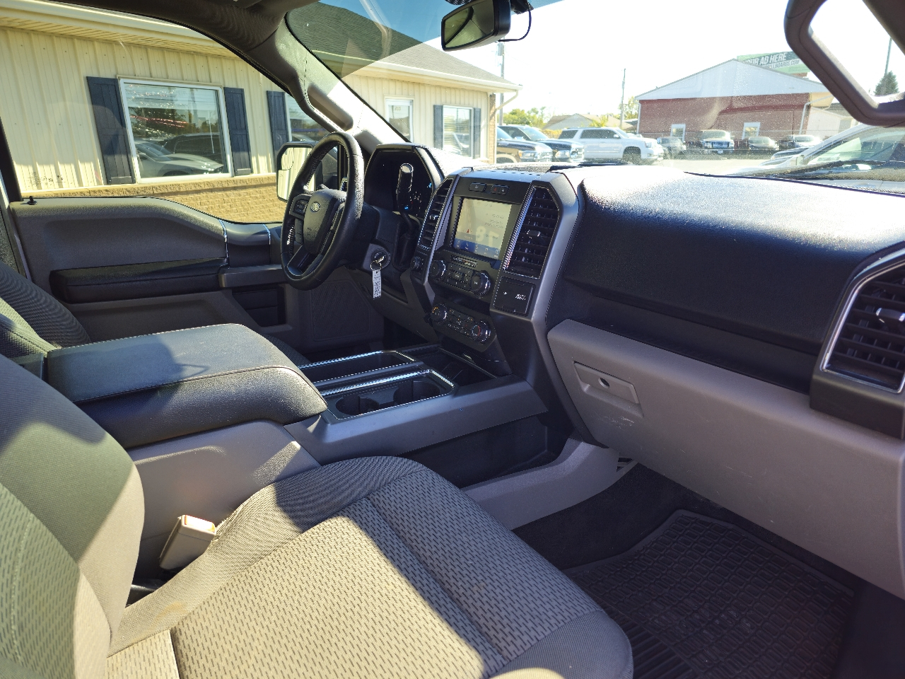 Ford F-150 4WD SuperCrew 145" XLT 2020