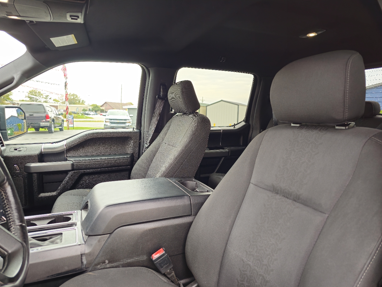 Ford F-150 4WD SuperCrew 145" XLT 2018
