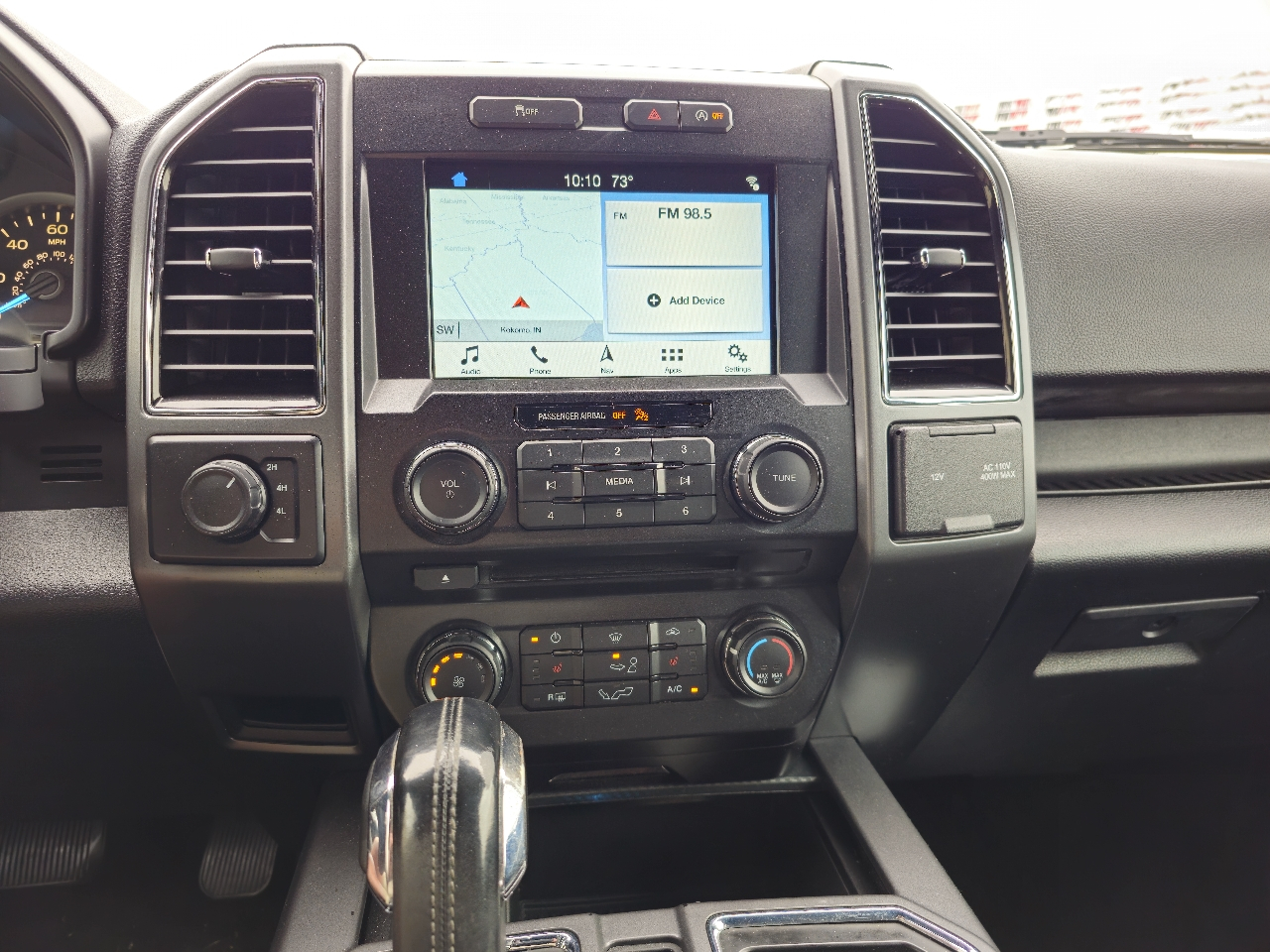 Ford F-150 4WD SuperCrew 145" XLT 2018