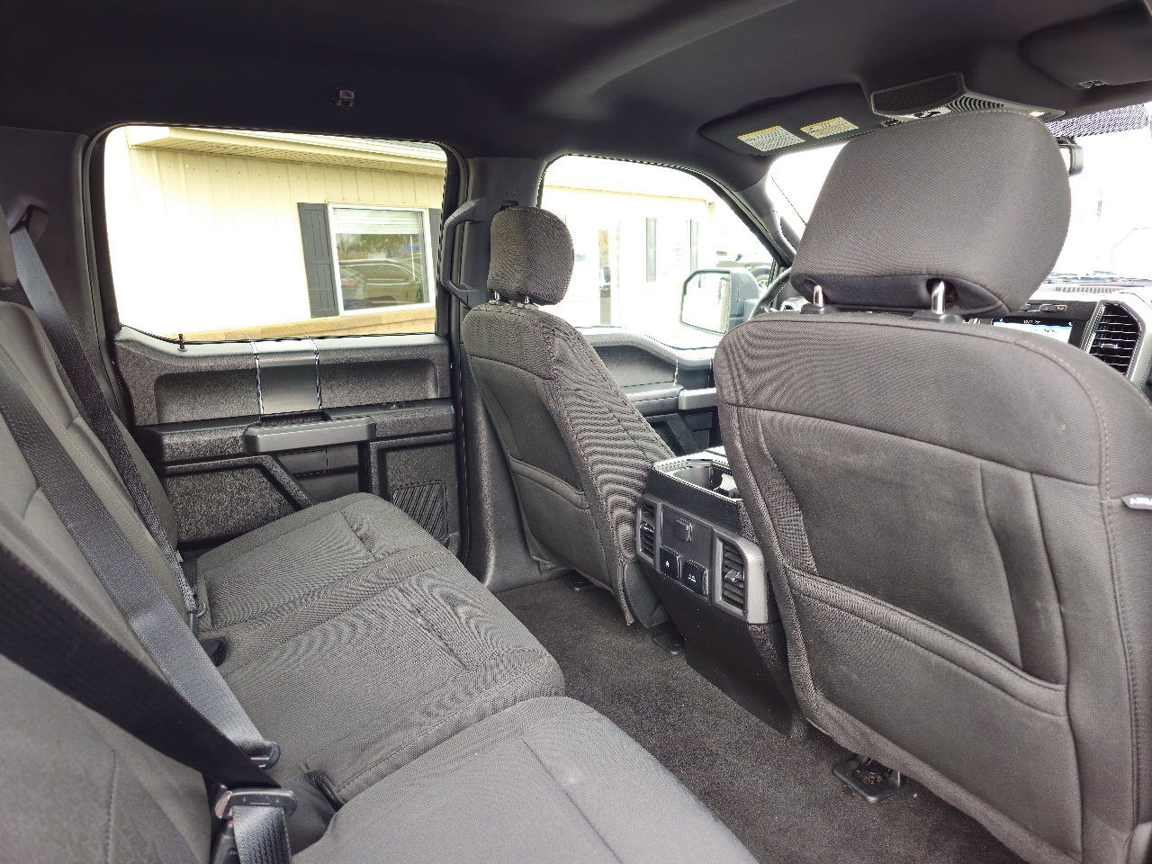 Ford F-150 4WD SuperCrew 145" XLT 2018