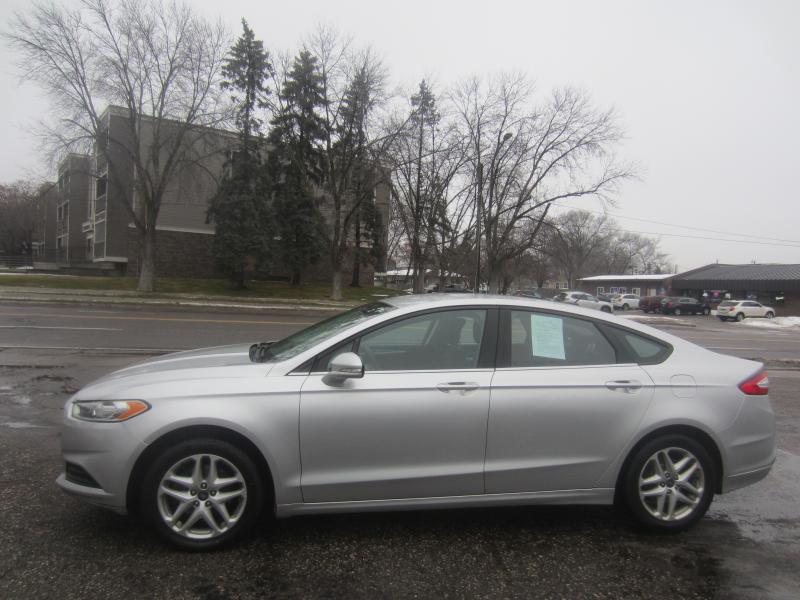 Ford Fusion SE 2013