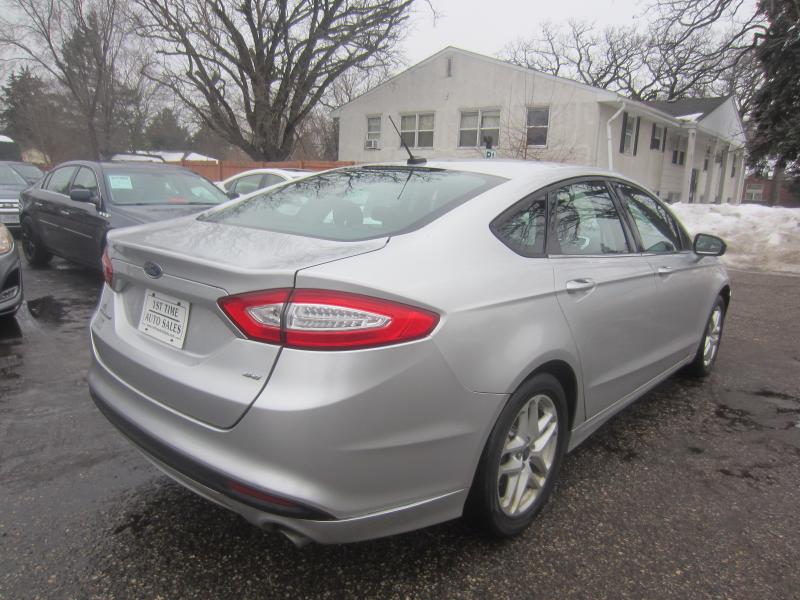 Ford Fusion SE 2013