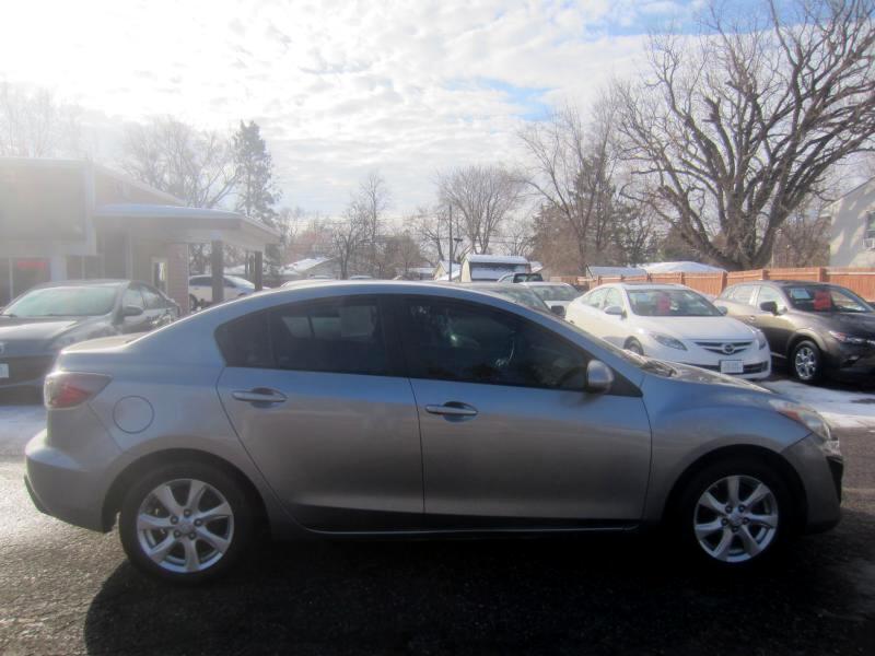 Mazda MAZDA3 i Touring 4-door 2011
