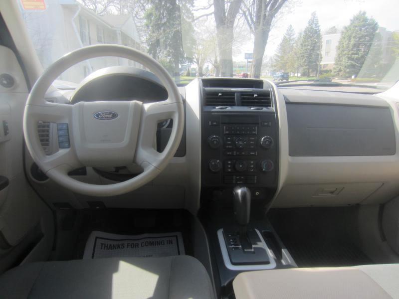 Ford Escape XLS FWD 2011