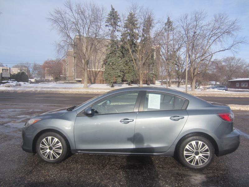 Mazda MAZDA3 i SV AT 4-Door 2013