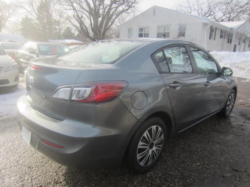 Mazda MAZDA3 i SV AT 4-Door 2013