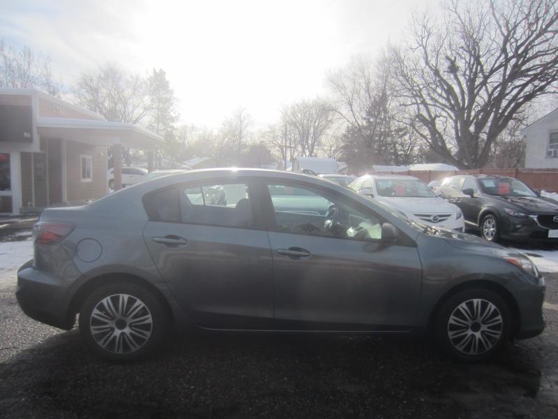 Mazda MAZDA3 i SV AT 4-Door 2013