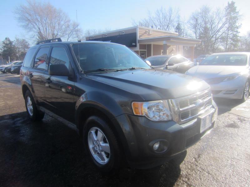 Ford Escape XLT FWD I4 2009
