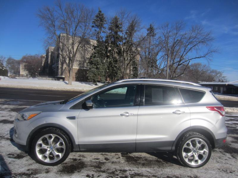 Ford Escape Titanium 4WD 2013