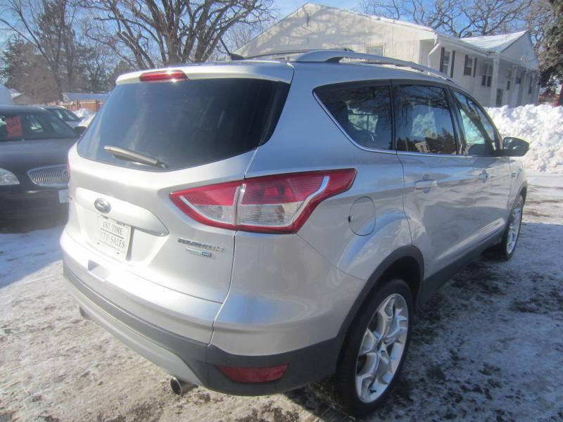 Ford Escape Titanium 4WD 2013