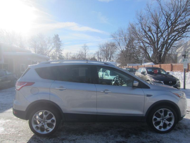 Ford Escape Titanium 4WD 2013