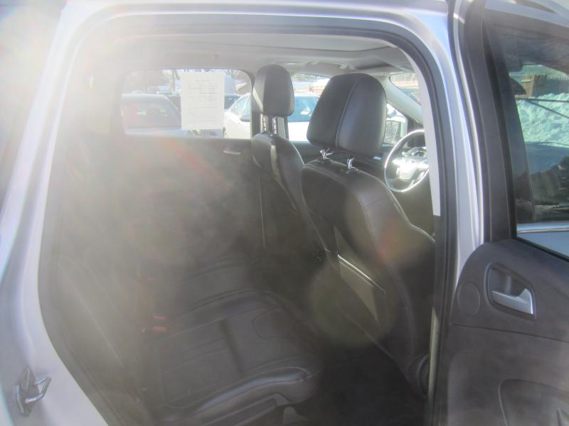 Ford Escape Titanium 4WD 2013