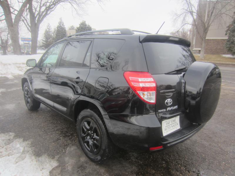 Toyota RAV4 Base I4 4WD 2010