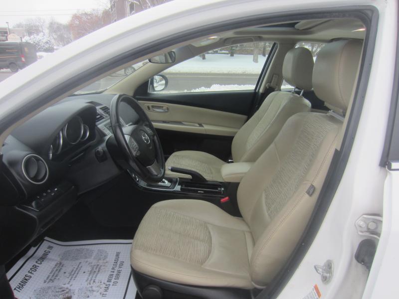 Mazda MAZDA6 Touring 4D Sedan 2009