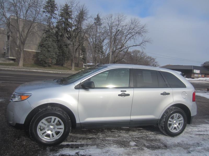 Ford Edge SE FWD 2012