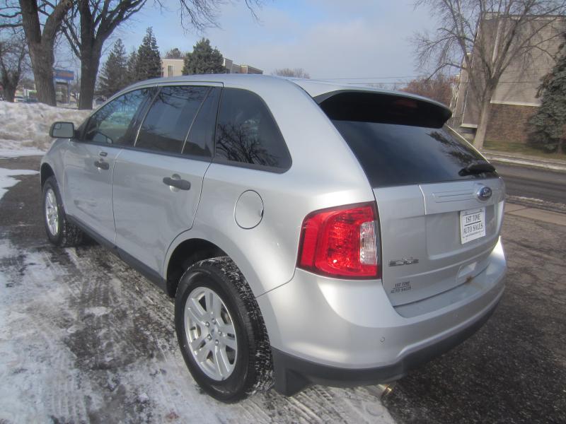 Ford Edge SE FWD 2012
