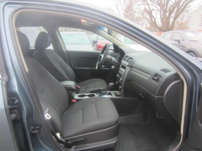 Ford Fusion I4 SE 2011
