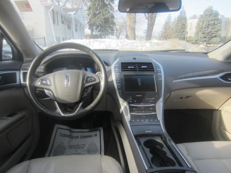 Lincoln MKZ Hybrid Sedan 2016