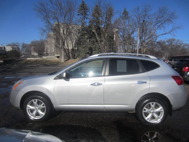 Nissan Rogue SL AWD 2010