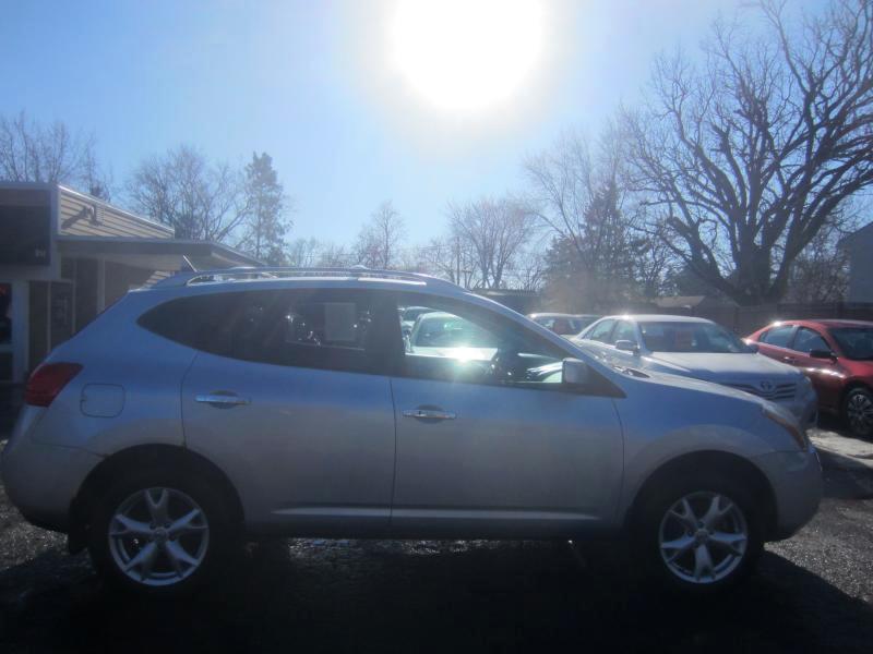 Nissan Rogue SL AWD 2010