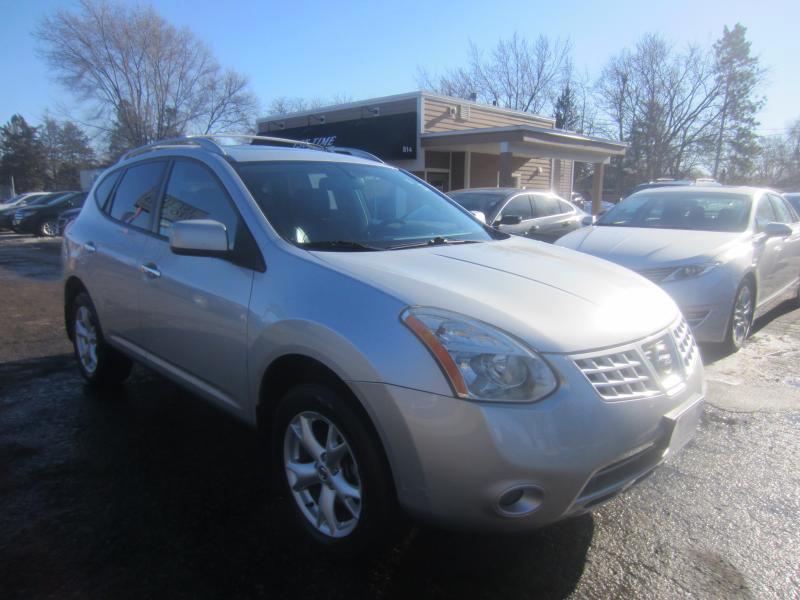 Nissan Rogue SL AWD 2010