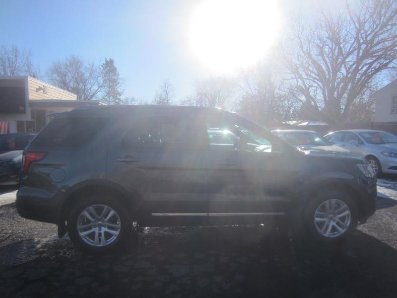 Ford Explorer XLT 4WD 2018