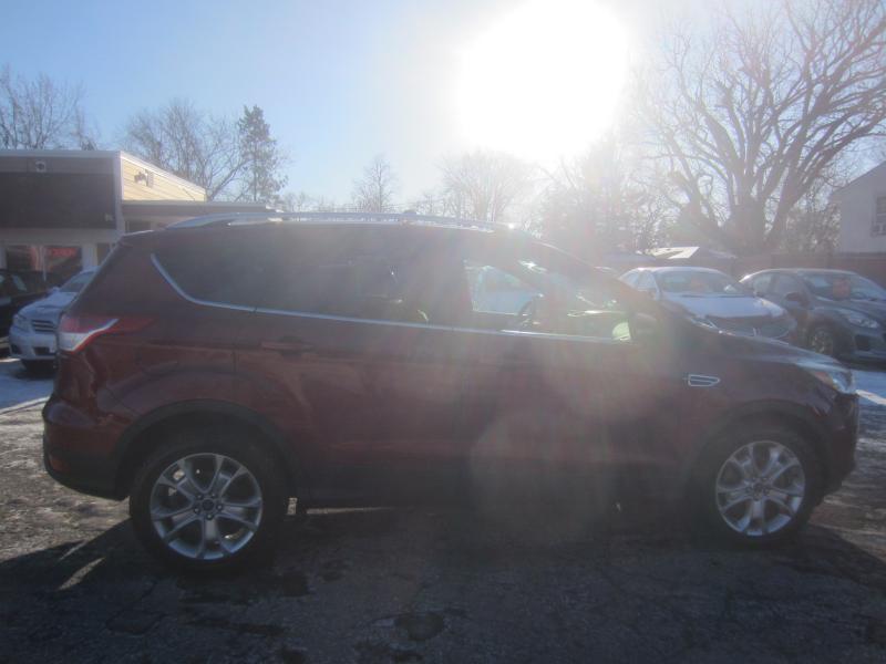 Ford Escape Titanium 4WD 2016