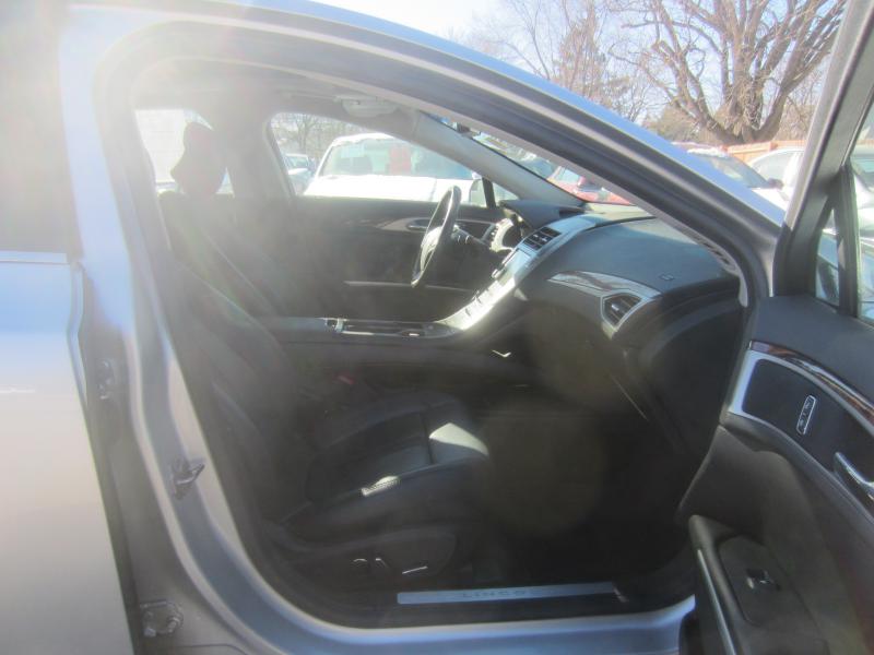 Lincoln MKZ FWD 2013