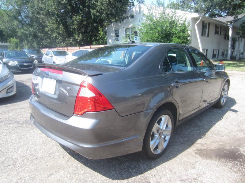 Ford Fusion SE 2010