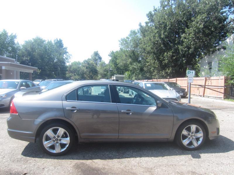 Ford Fusion SE 2010