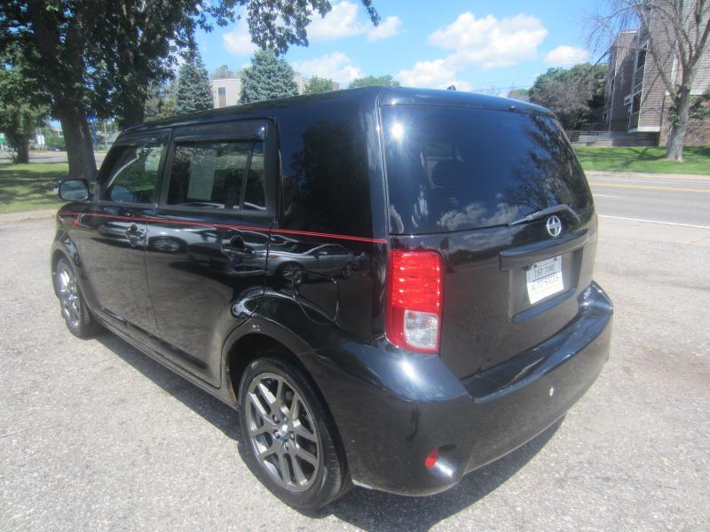 Scion xB 5dr Wgn Auto (Natl) 2011