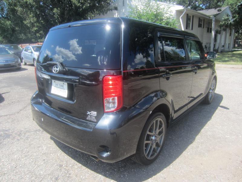 Scion xB 5dr Wgn Auto (Natl) 2011