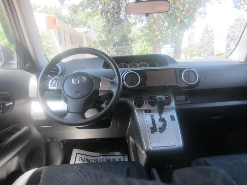 Scion xB 5dr Wgn Auto (Natl) 2011