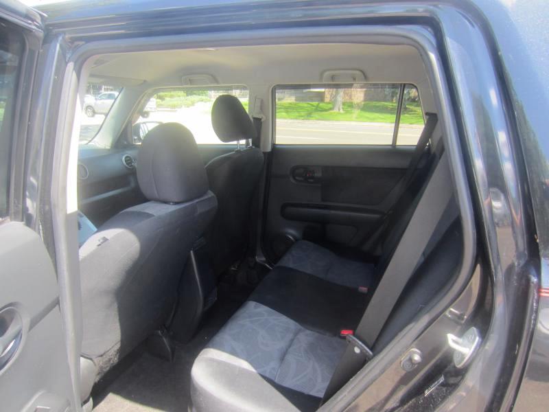 Scion xB 5dr Wgn Auto (Natl) 2011