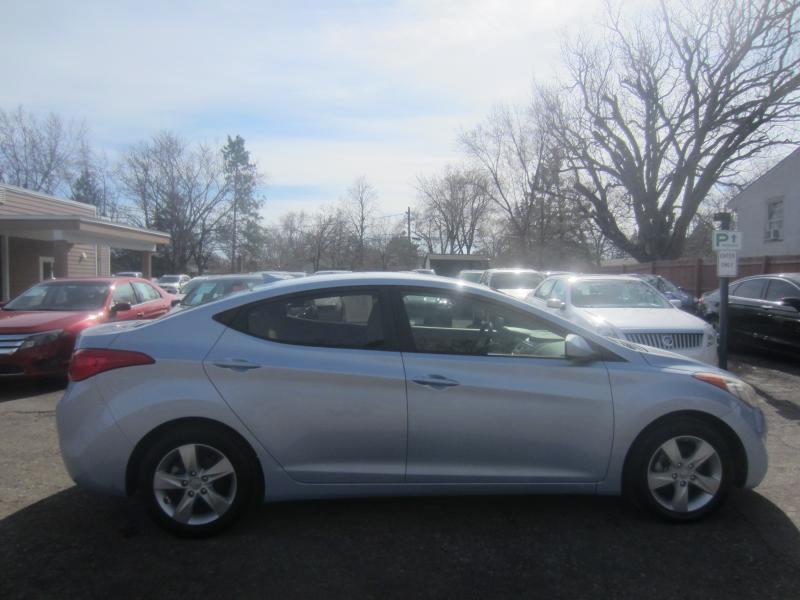 Hyundai Elantra GLS A/T 2012