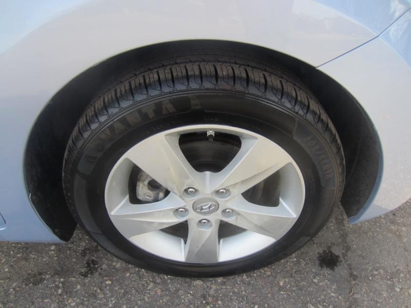 Hyundai Elantra GLS A/T 2012