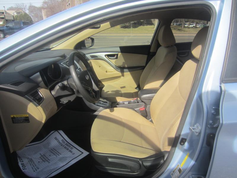 Hyundai Elantra GLS A/T 2012