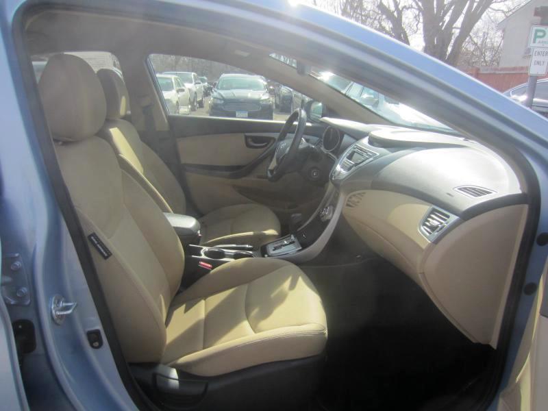 Hyundai Elantra GLS A/T 2012