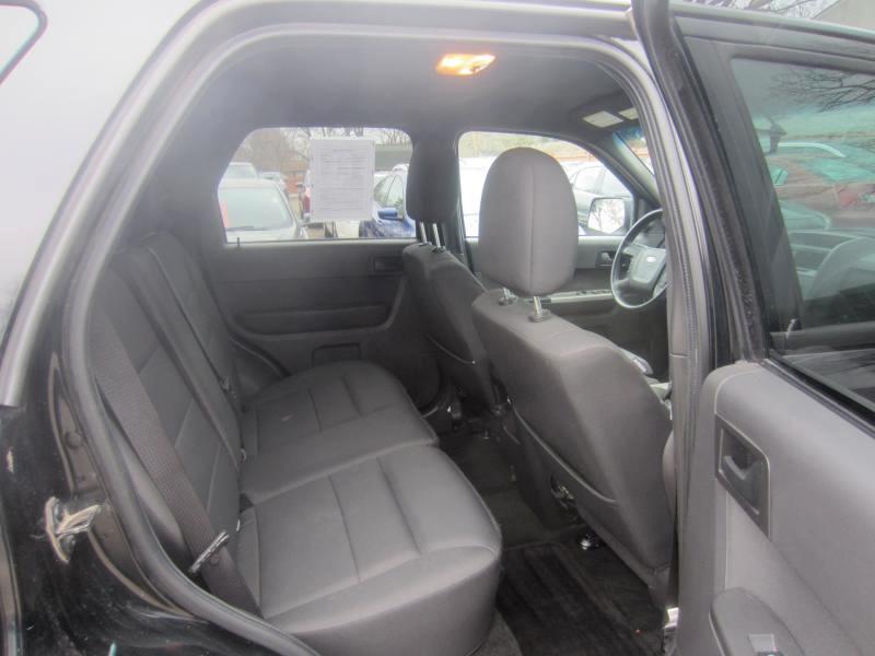 Ford Escape XLT FWD 2012