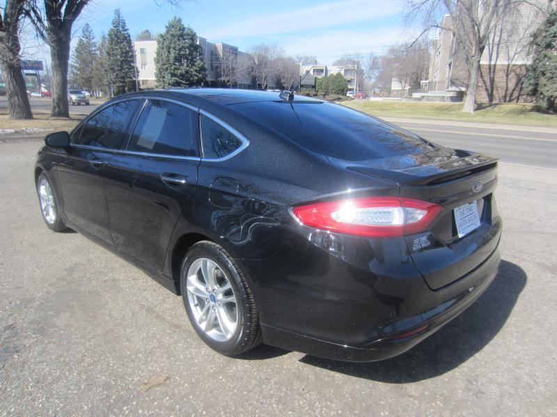 Ford Fusion Hybrid Titanium 2015