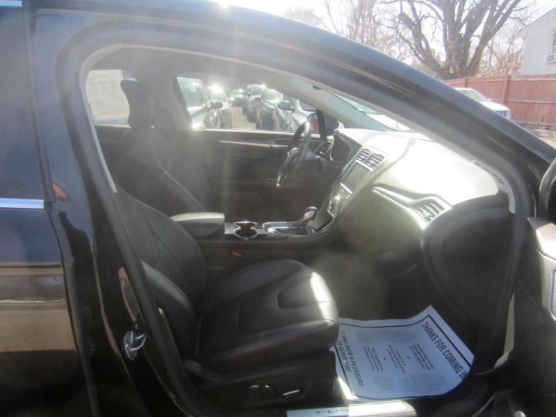 Ford Fusion Hybrid Titanium 2015