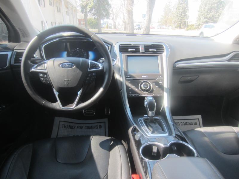 Ford Fusion Hybrid Titanium 2015