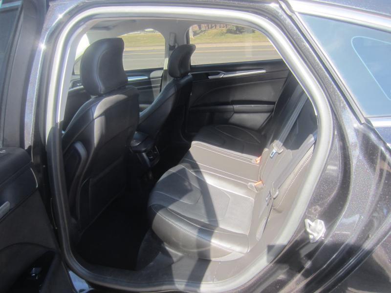 Ford Fusion Hybrid Titanium 2015