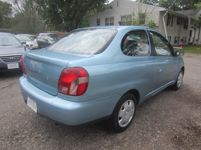 Toyota ECHO 2-Door Sedan 2002
