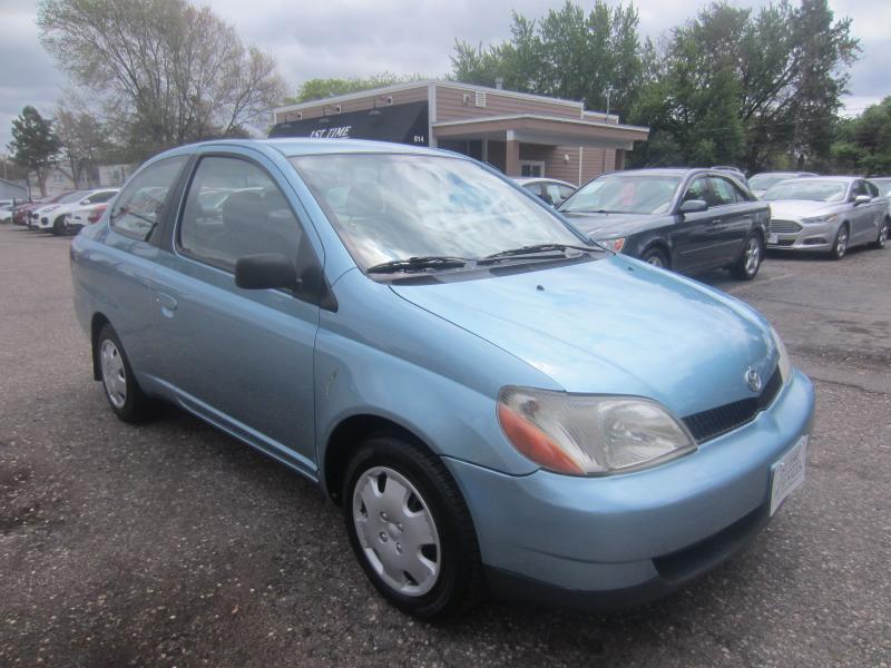 Toyota ECHO 2-Door Sedan 2002