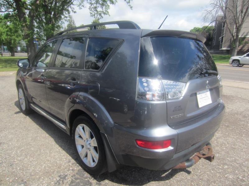 Mitsubishi Outlander SE 4WD 2010
