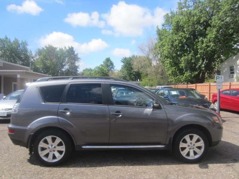 Mitsubishi Outlander SE 4WD 2010