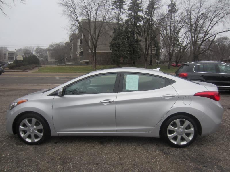 Hyundai Elantra GLS 4D Sedan 2013