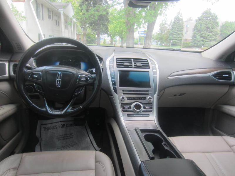 Lincoln MKZ Hybrid Select FWD 2017
